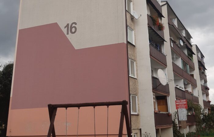 Szkolna 16 - malowanie klatek schodowych