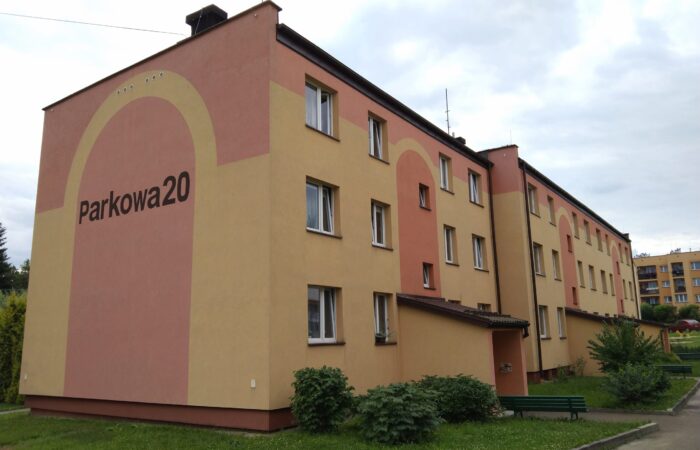 Parkowa 20 - Biecz - uzupełnianie wody w instalacji centralnego ogrzewania i montaż nowych głowic termostatycznych